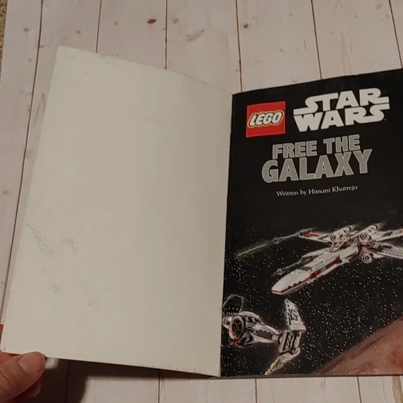 Lego Star Wars Free The Galaxy DK Level 2 Easy Reader Book Learners - Picture 2 of 4
